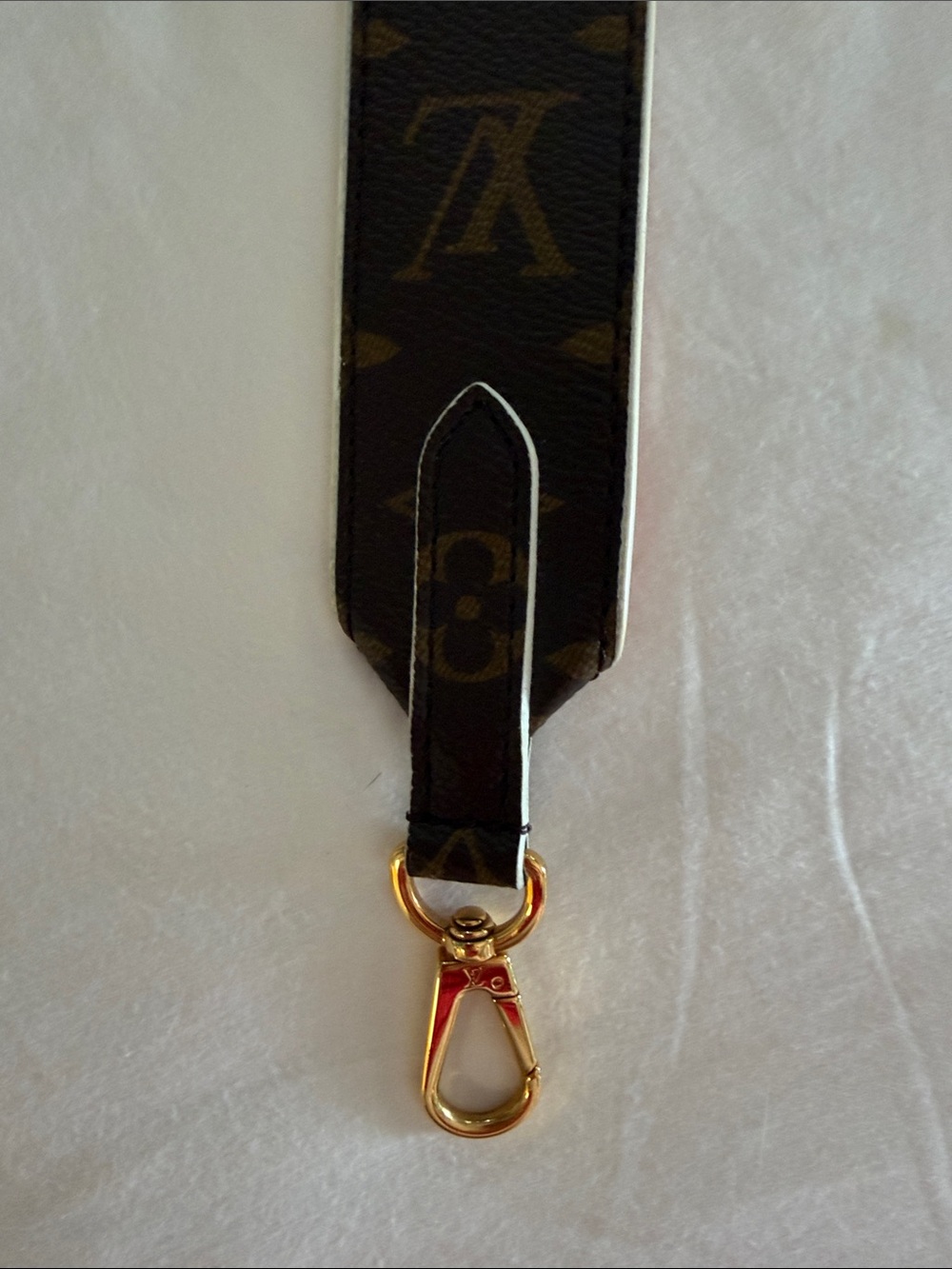 Louis Vuitton Monogram Reversible Strap in Brown & Orange - Picture 4 of 9